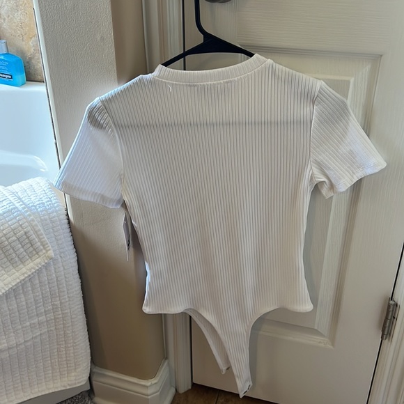 SO Snap Crotch Top. Size Medium. NWOT - Picture 2 of 2